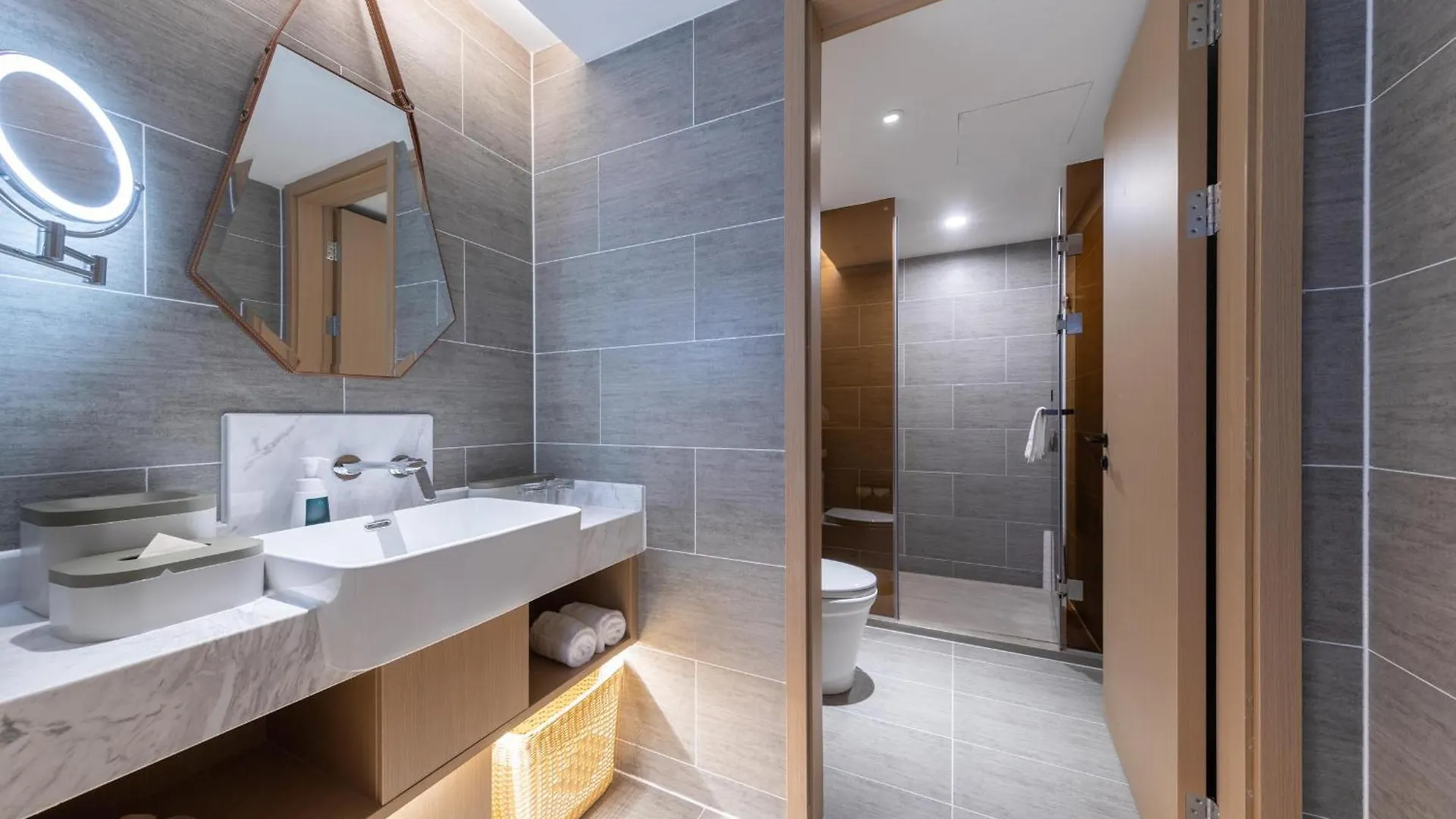 ****  Atour Hotel Zhuhai Wanchai Port Hengqin International Convention And Exhibition Center Čína